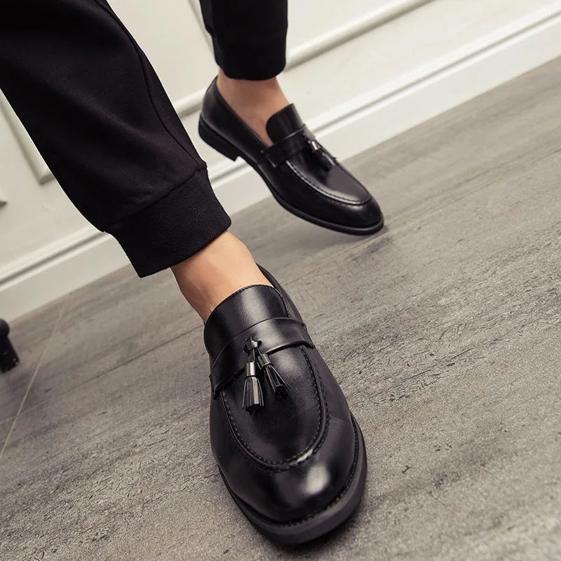 Breathable Leather Moccasins Comfortable designer shoes For Men