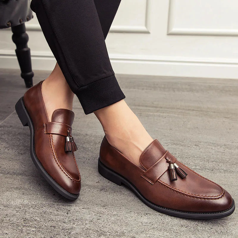 Breathable Leather Moccasins Comfortable designer shoes For Men