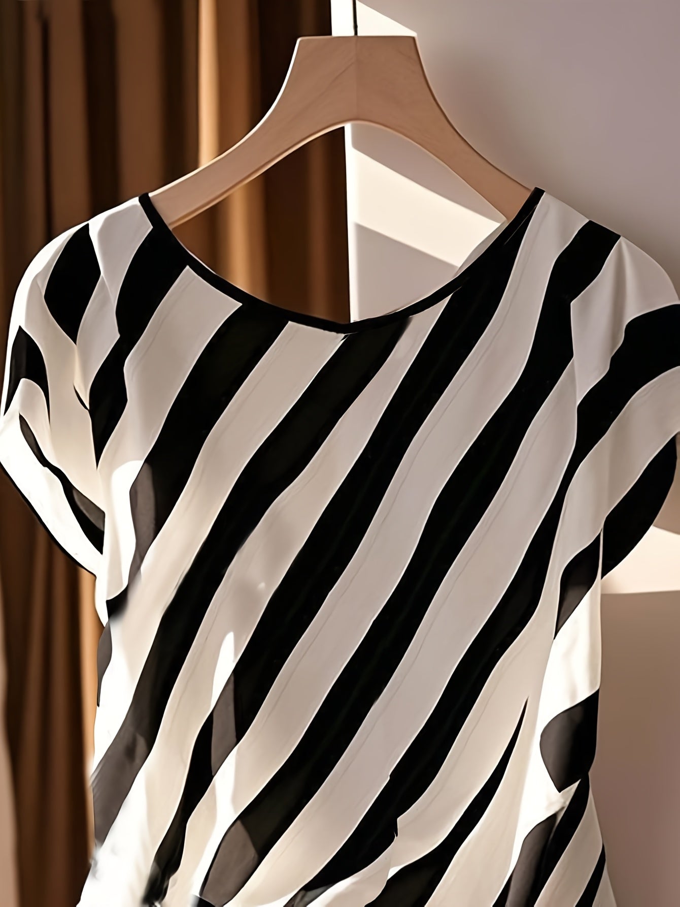 Summer Holiday Round Neck Sleeveless Bow-Tie Shirt