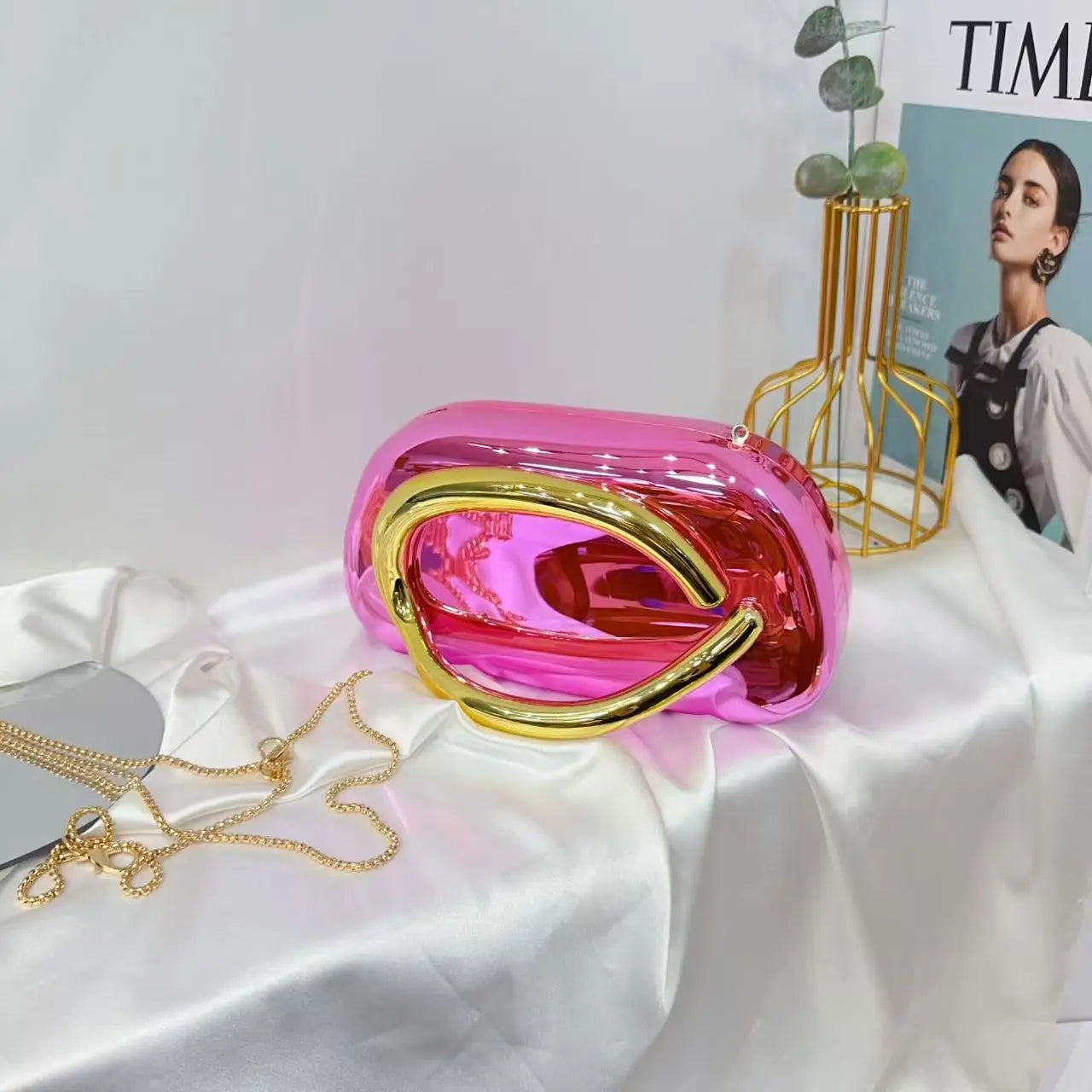 Trendy Acrylic Clutch Purses Metal Handle Purse Women's Evening Bag for Weddings Lady Parties Skin-Touch Coating Handbag