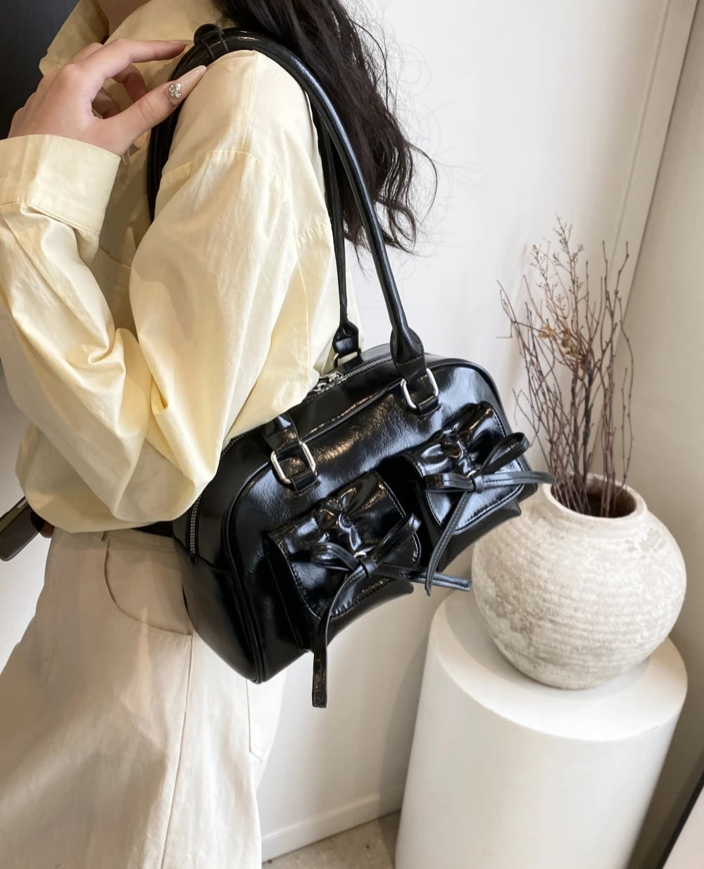 Shoulder Bags with  Big Capacity Commuter Mini Boston Underarm Luxury Designer Handbag