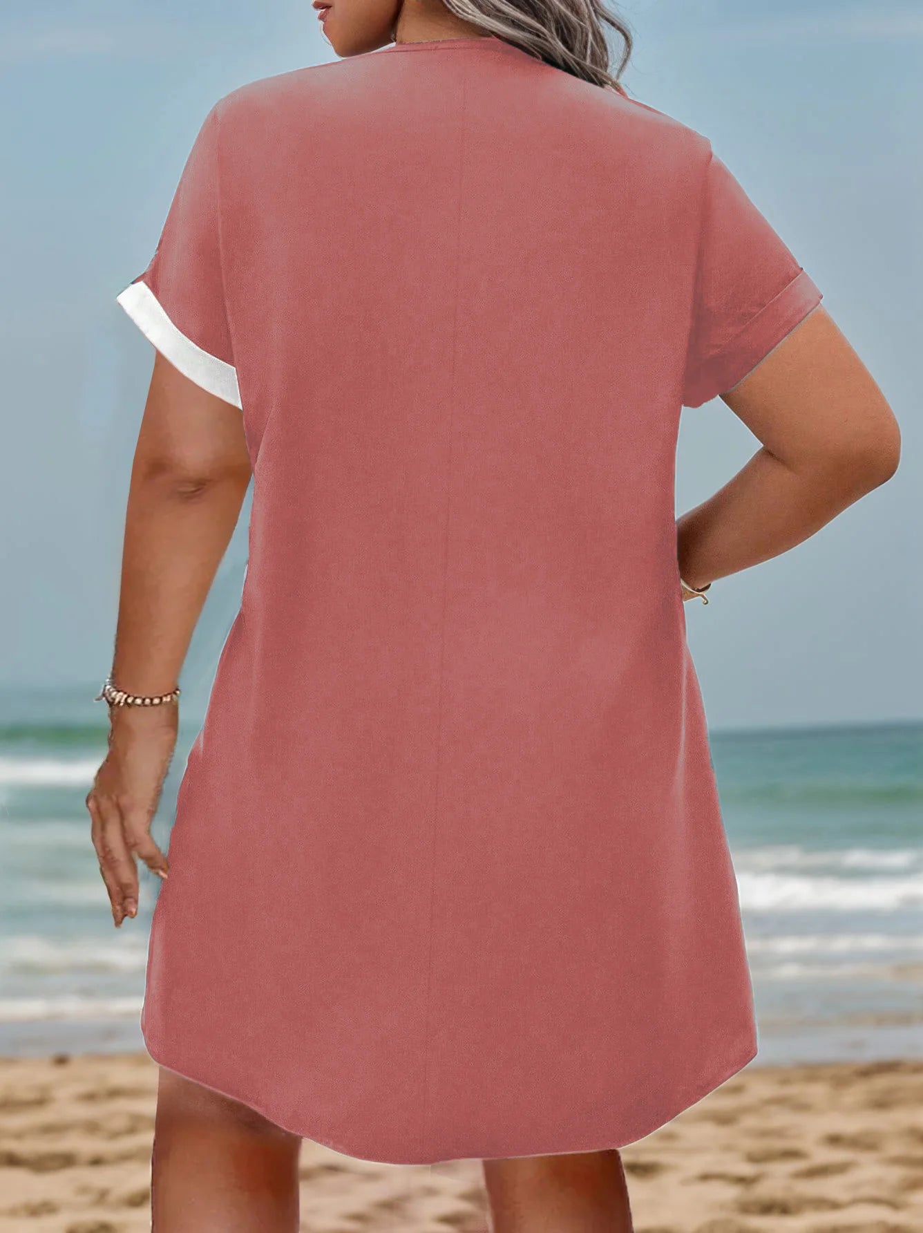 Elegant casual short-sleeved mini dress, beautiful skirt