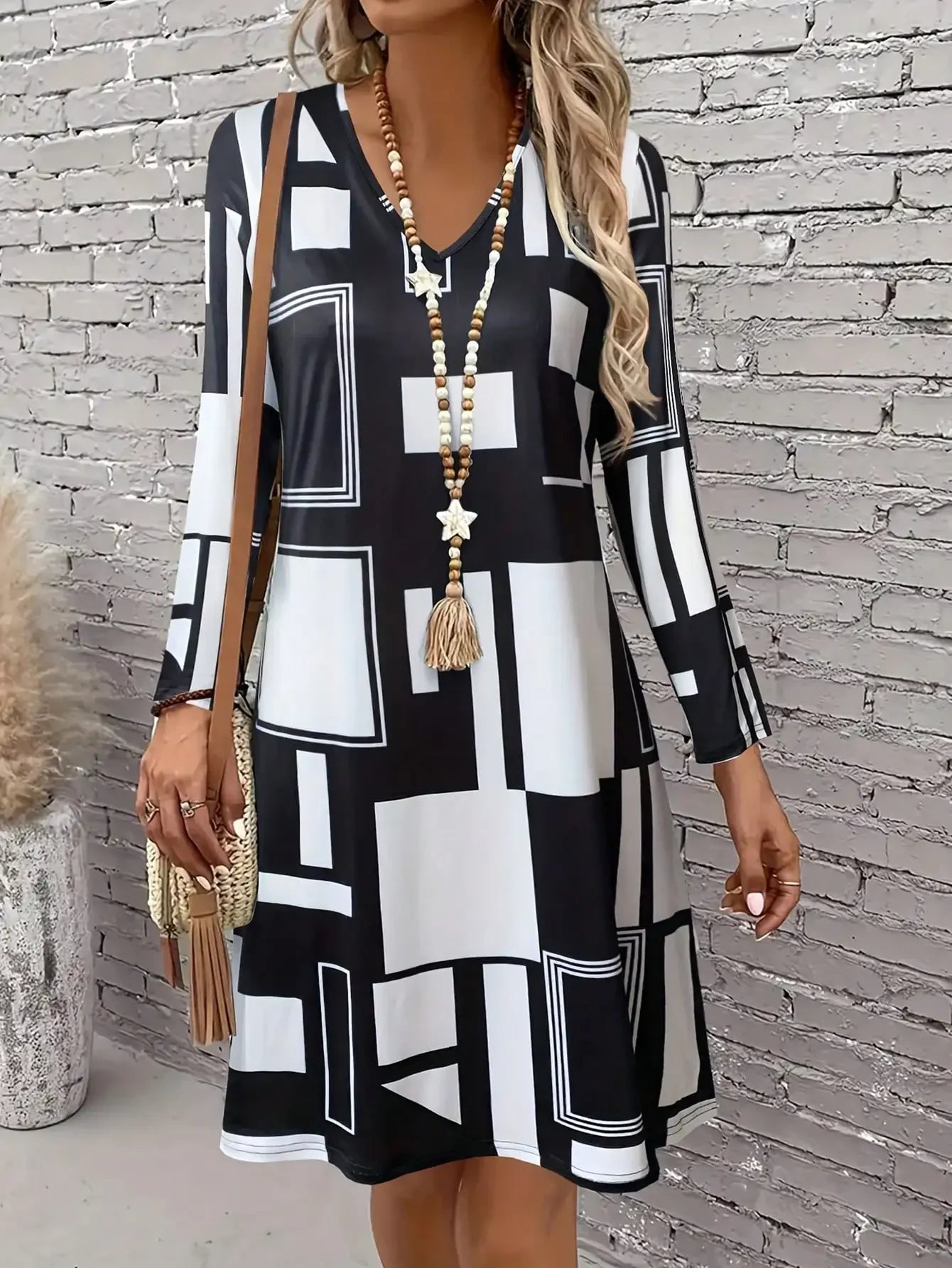 Long Sleeve  Scallop  Mini  V-neck Dress