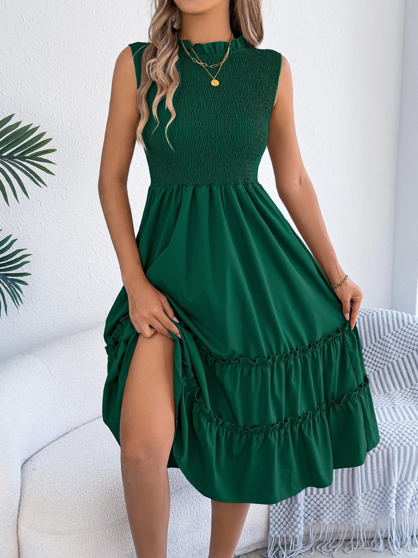 Sleeveless Lace Trim Round Neck