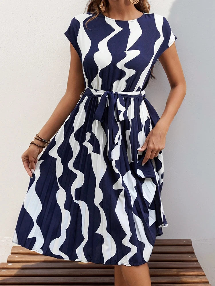 Women O Neck Pleated Medium Long Dress Fashion Print Lace-up Dress