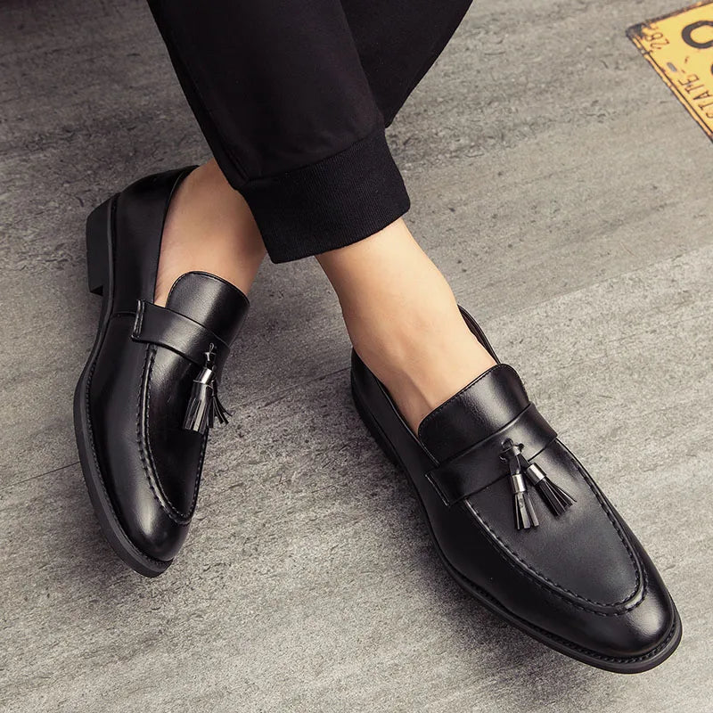 Breathable Leather Moccasins Comfortable designer shoes For Men