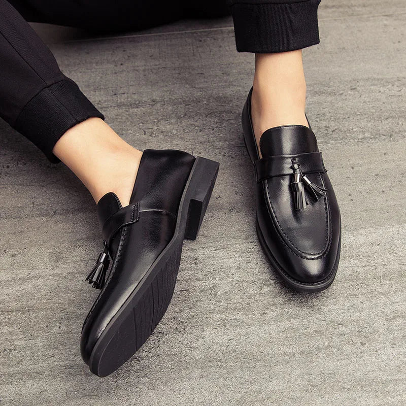 Breathable Leather Moccasins Comfortable designer shoes For Men