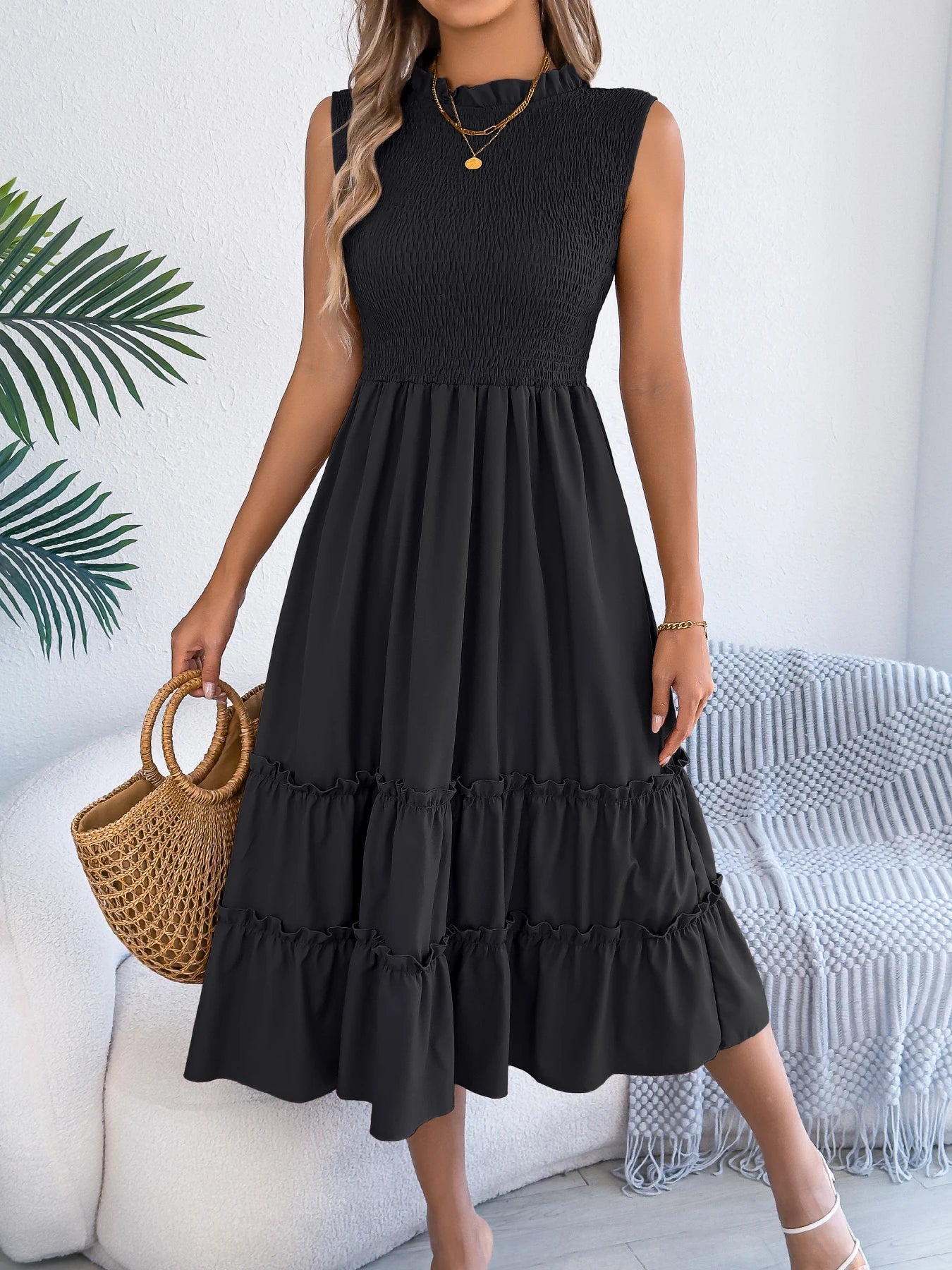 Sleeveless Lace Trim Round Neck