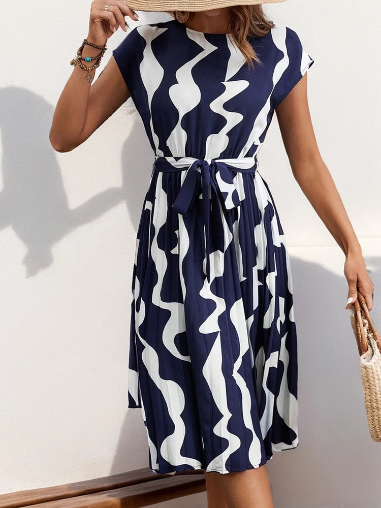 Women O Neck Pleated Medium Long Dress Fashion Print Lace-up Dress