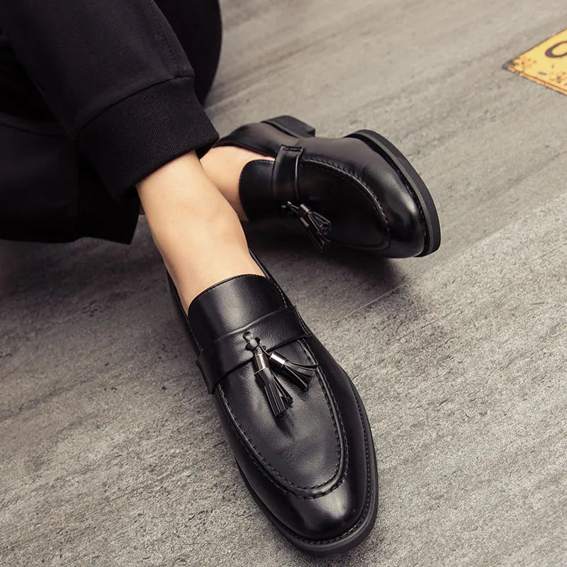 Breathable Leather Moccasins Comfortable designer shoes For Men
