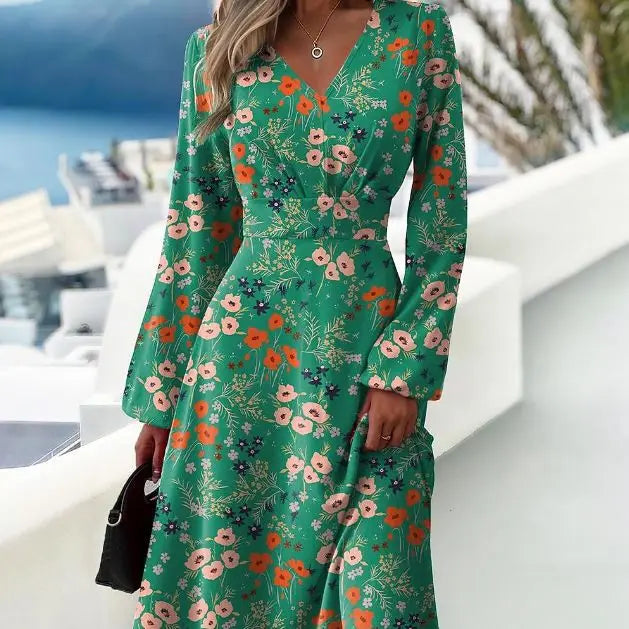 Slim Fit Fashionable Dress With Flared Sleeves Sexy V-neck Long Sleeved