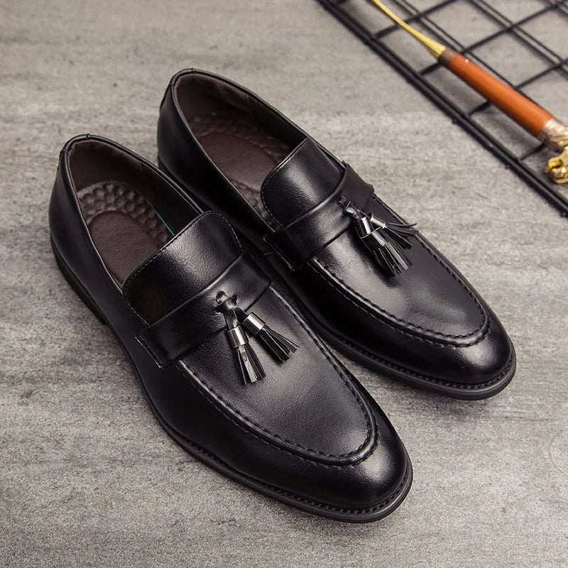 Breathable Leather Moccasins Comfortable designer shoes For Men