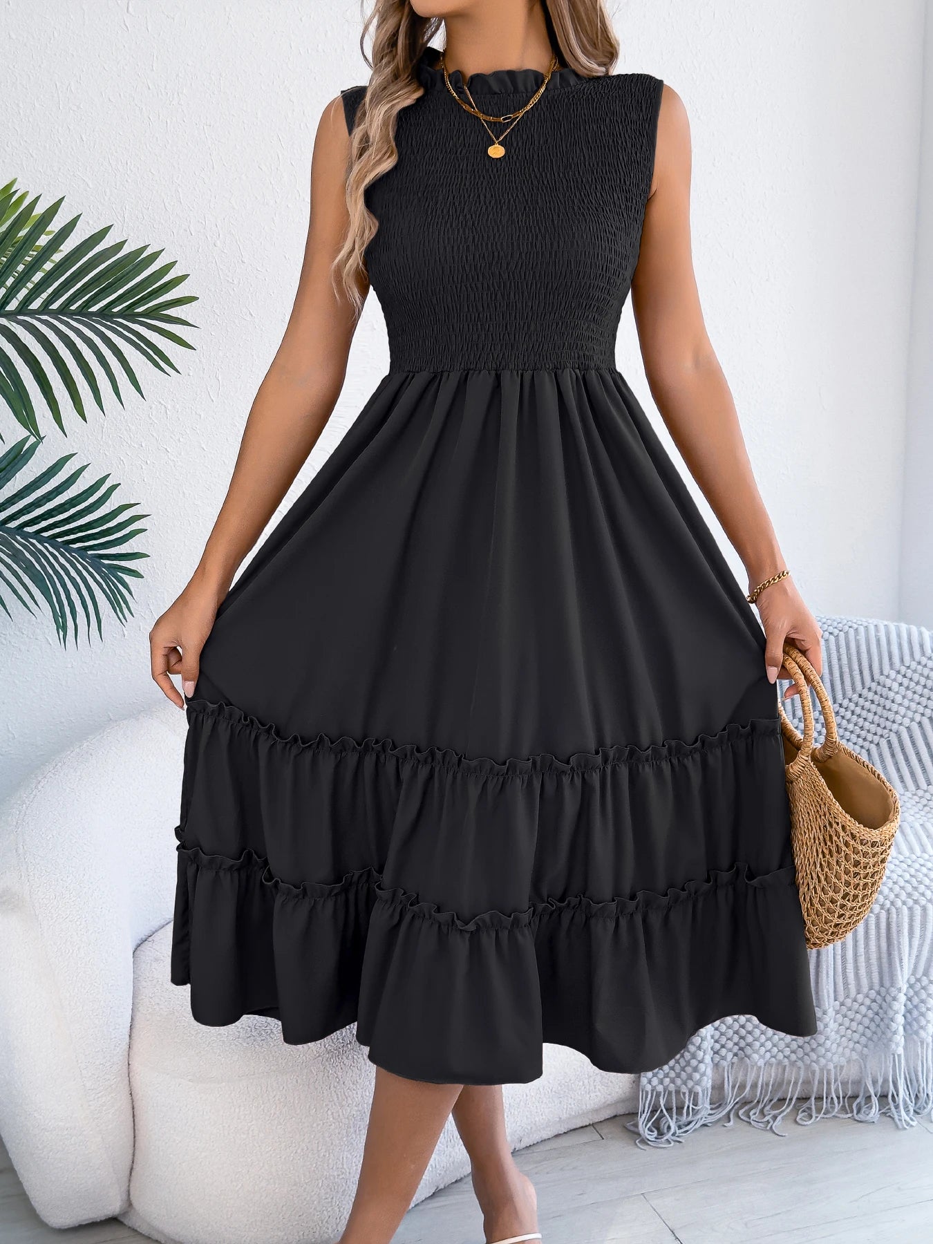 Sleeveless Lace Trim Round Neck