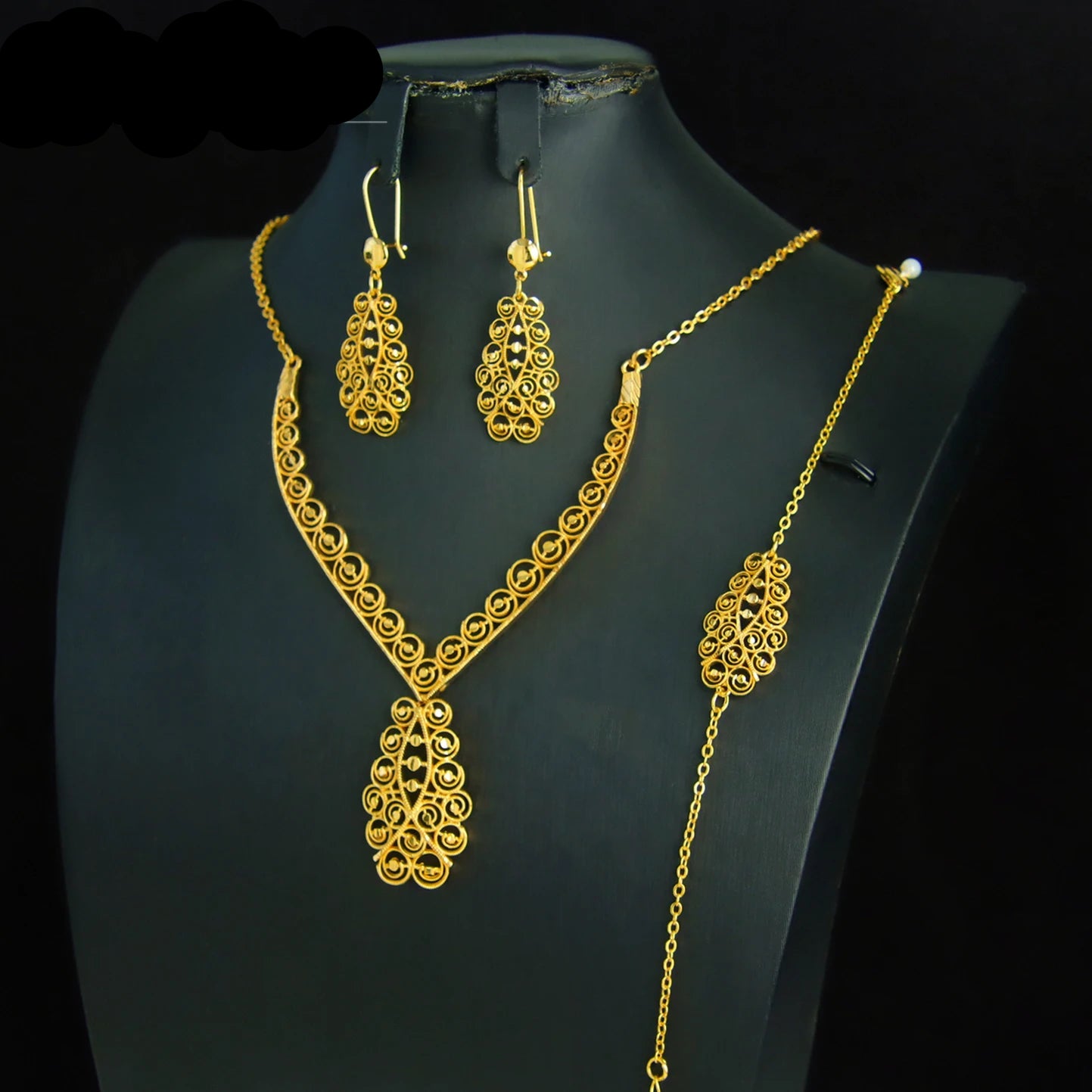 Classic  Jewelry Set 21k Gold Plated Necklace Bracelet Earrings