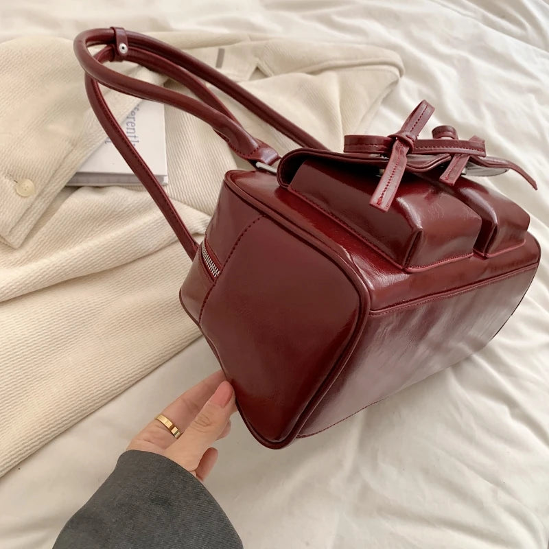 Shoulder Bags with  Big Capacity Commuter Mini Boston Underarm Luxury Designer Handbag
