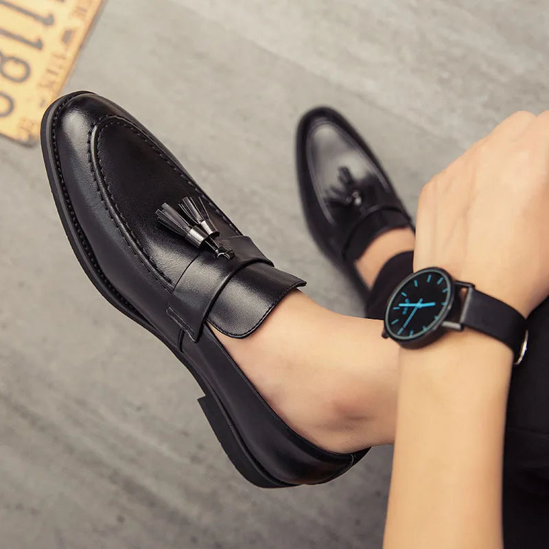 Breathable Leather Moccasins Comfortable designer shoes For Men