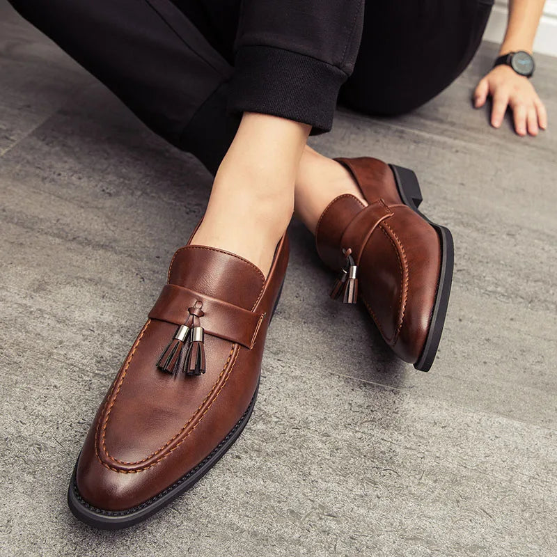 Breathable Leather Moccasins Comfortable designer shoes For Men