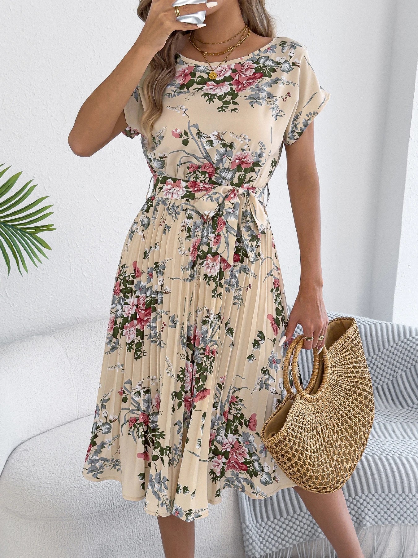 Spring Summer Round Neck Lace Up Short Sleeve Pleated Maxi Dress