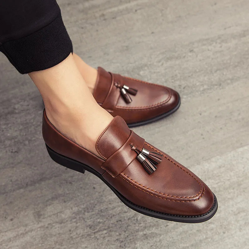 Breathable Leather Moccasins Comfortable designer shoes For Men