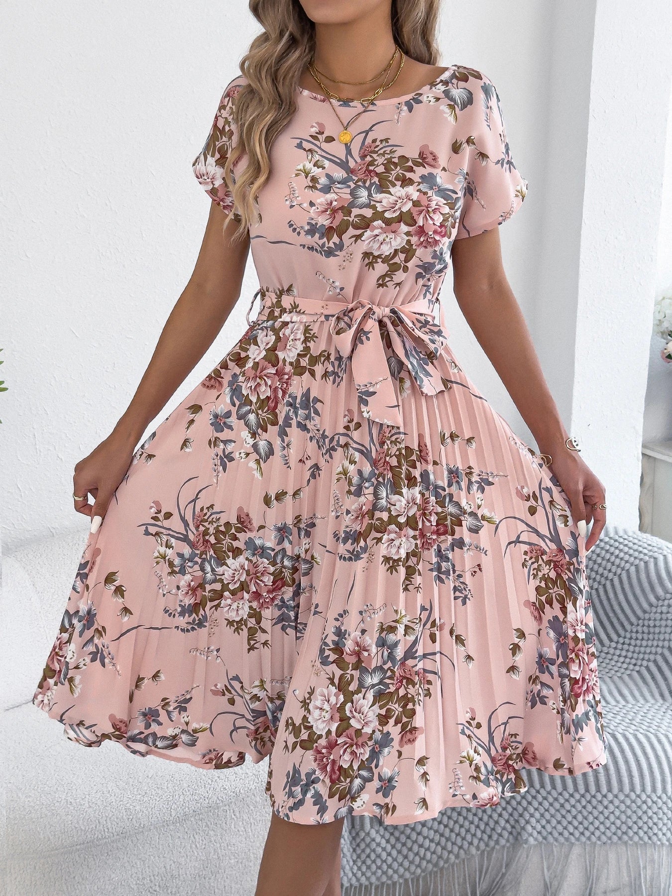 Spring Summer Round Neck Lace Up Short Sleeve Pleated Maxi Dress