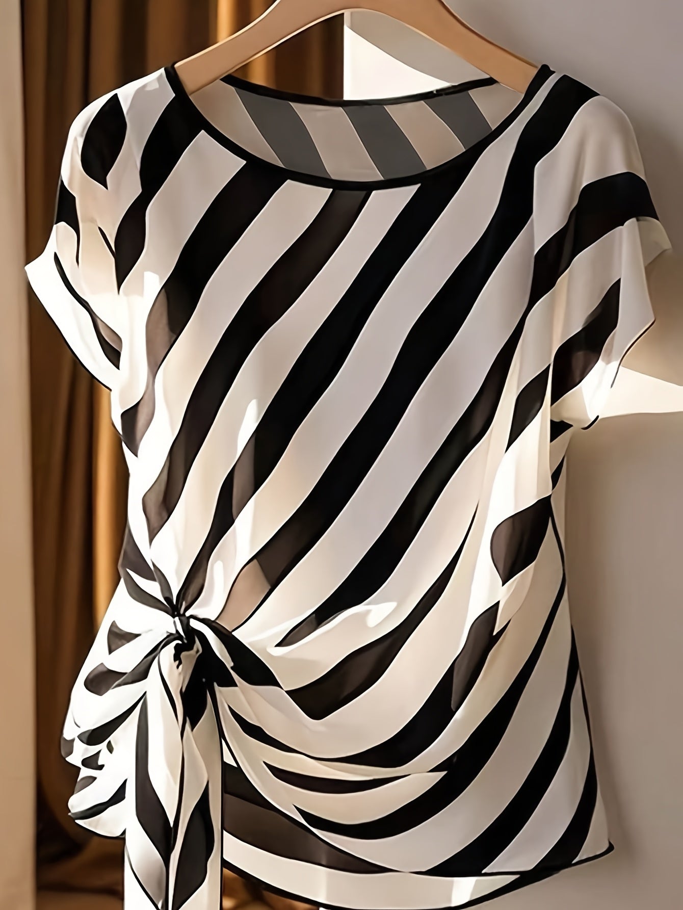 Summer Holiday Round Neck Sleeveless Bow-Tie Shirt